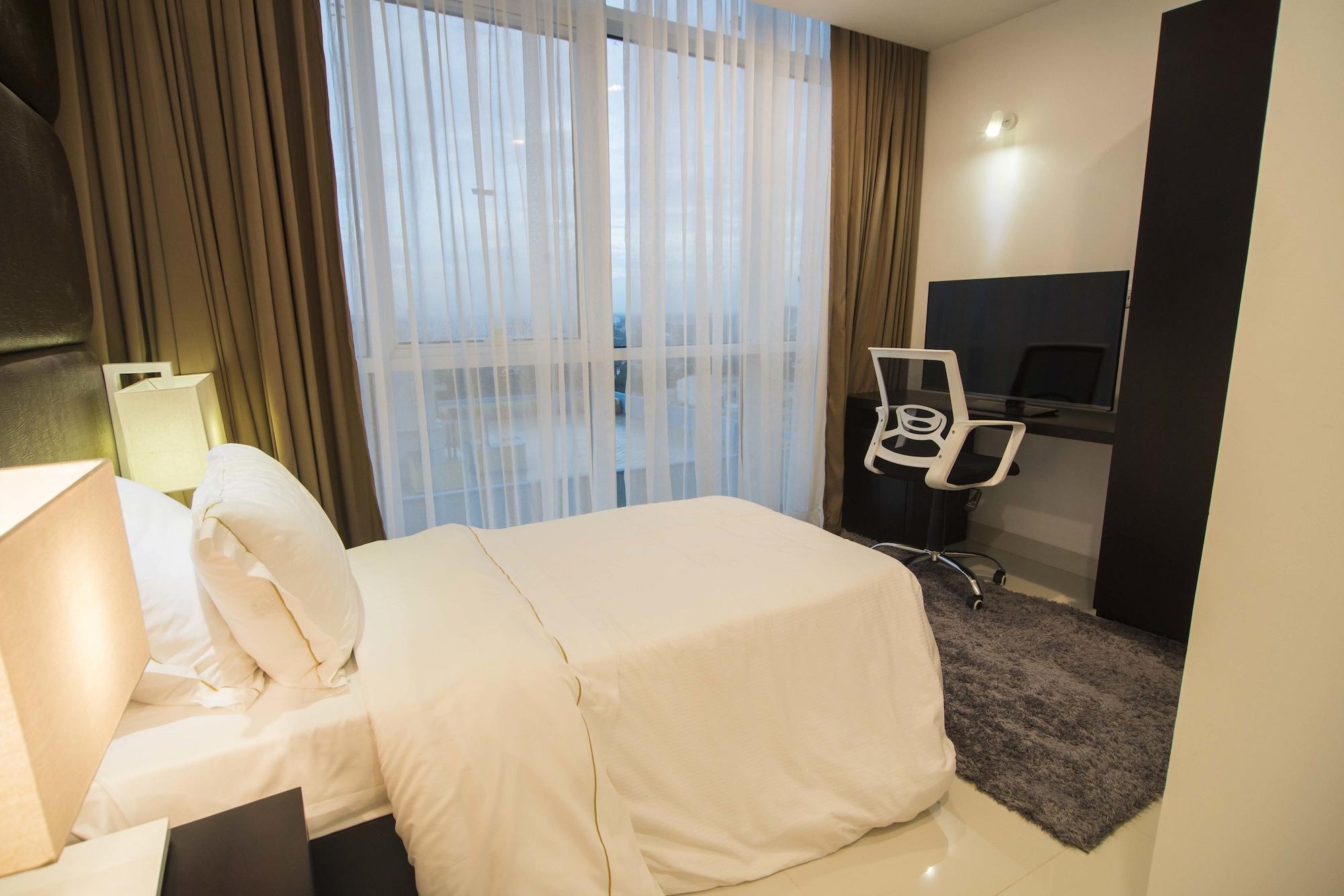 Platinum One Suites Colombo Extérieur photo