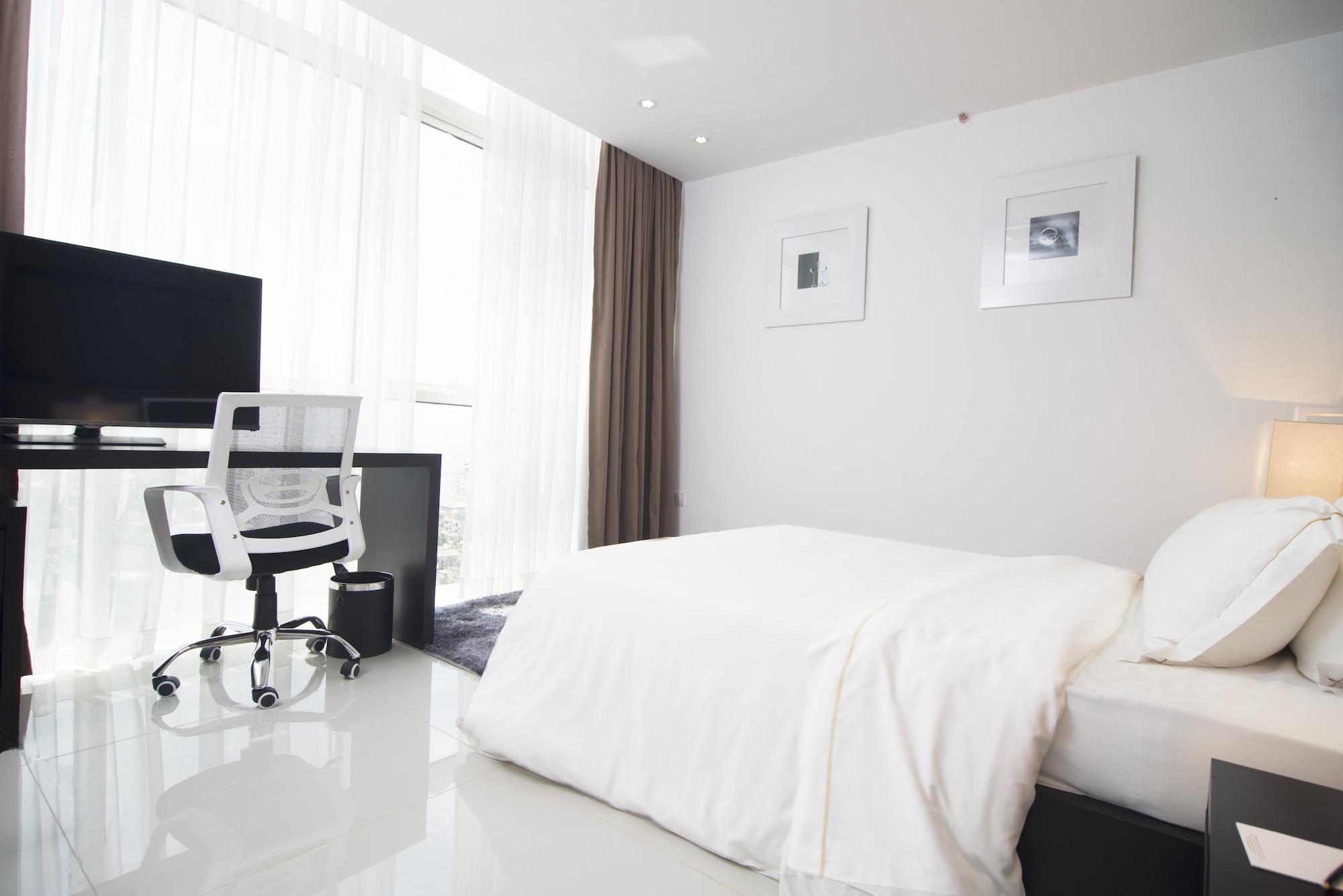 Platinum One Suites Colombo Extérieur photo