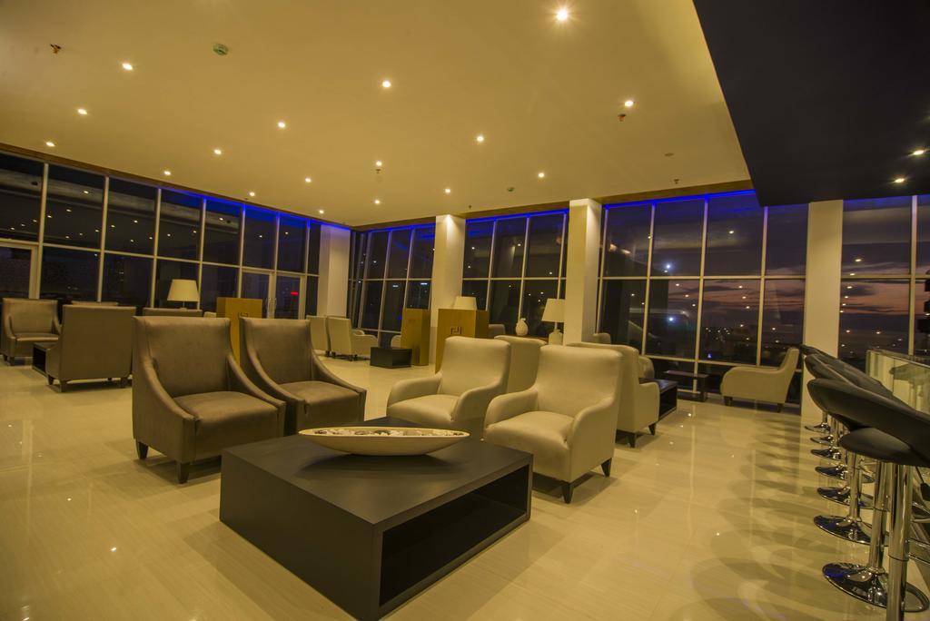 Platinum One Suites Colombo Extérieur photo