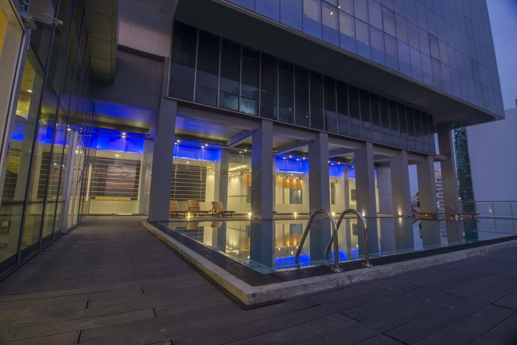 Platinum One Suites Colombo Extérieur photo