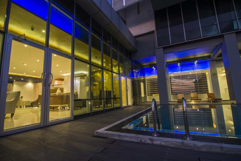 Platinum One Suites Colombo Extérieur photo