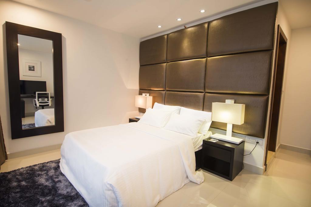 Platinum One Suites Colombo Extérieur photo