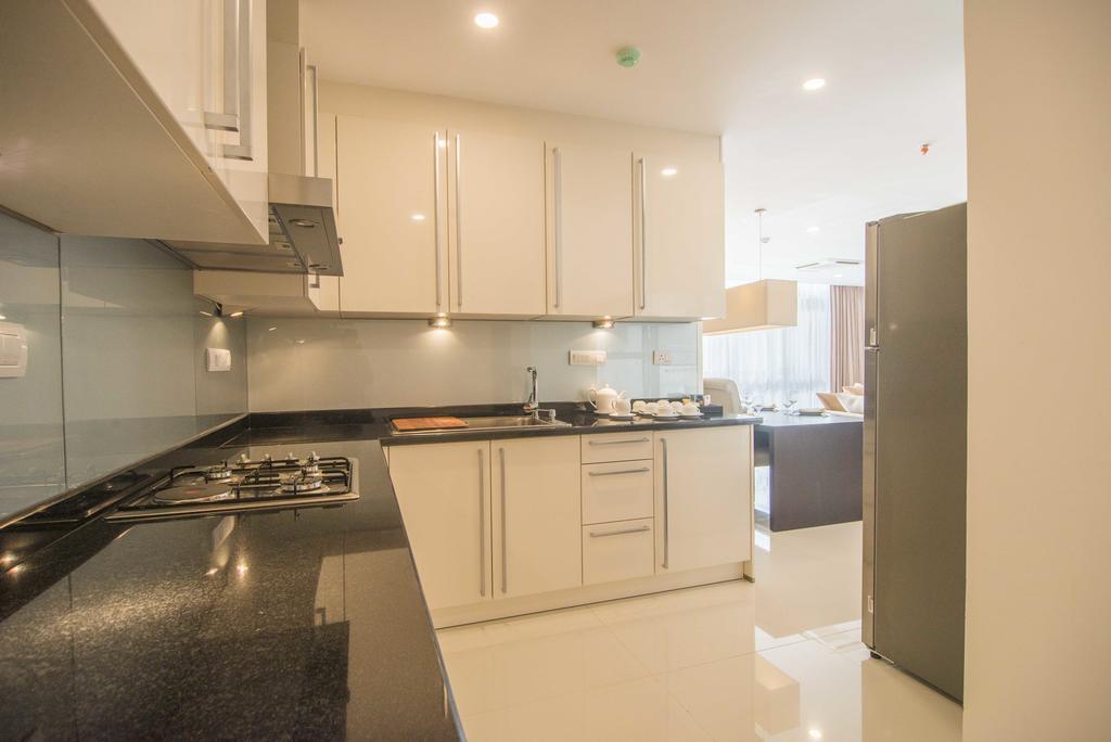 Platinum One Suites Colombo Extérieur photo