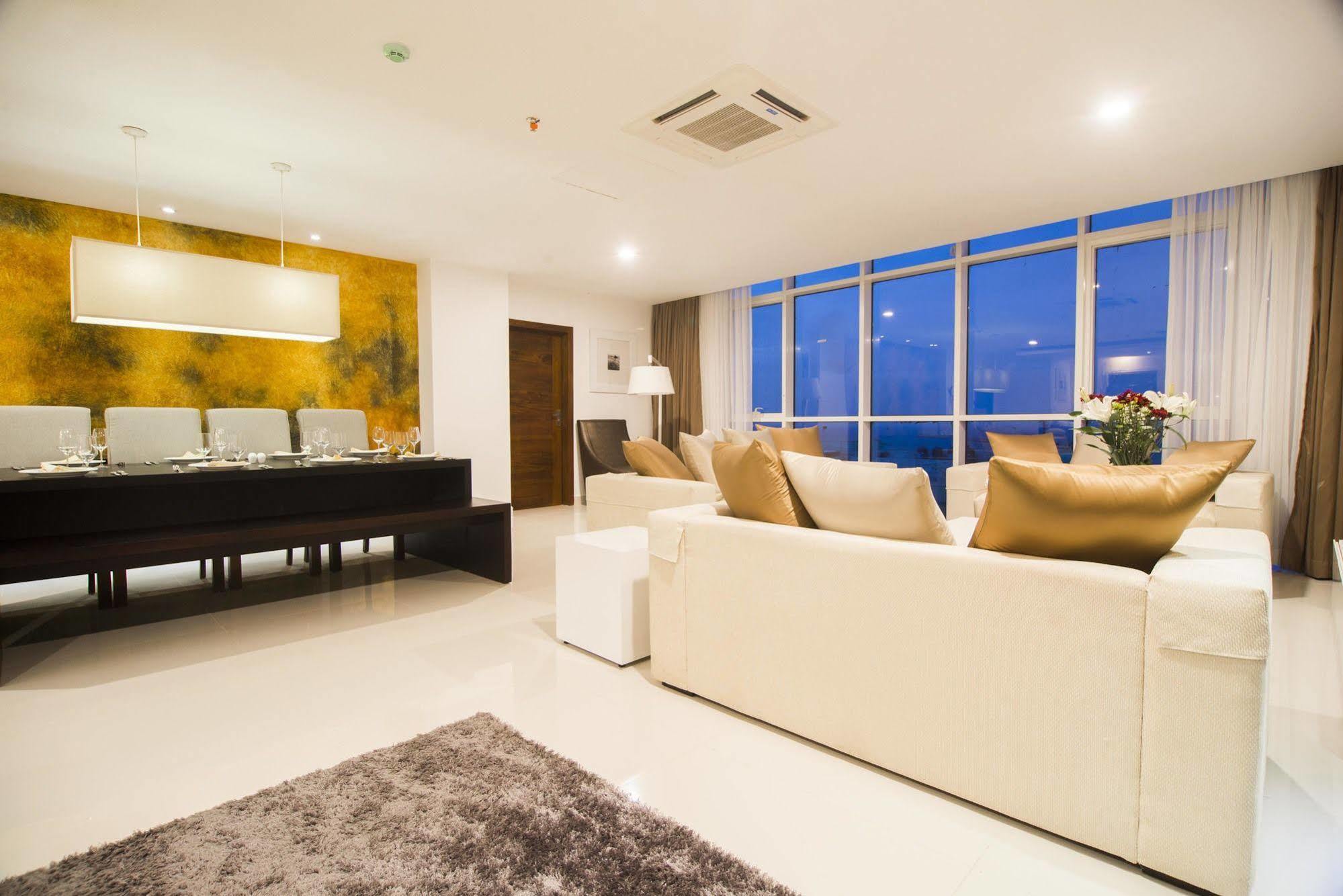 Platinum One Suites Colombo Extérieur photo